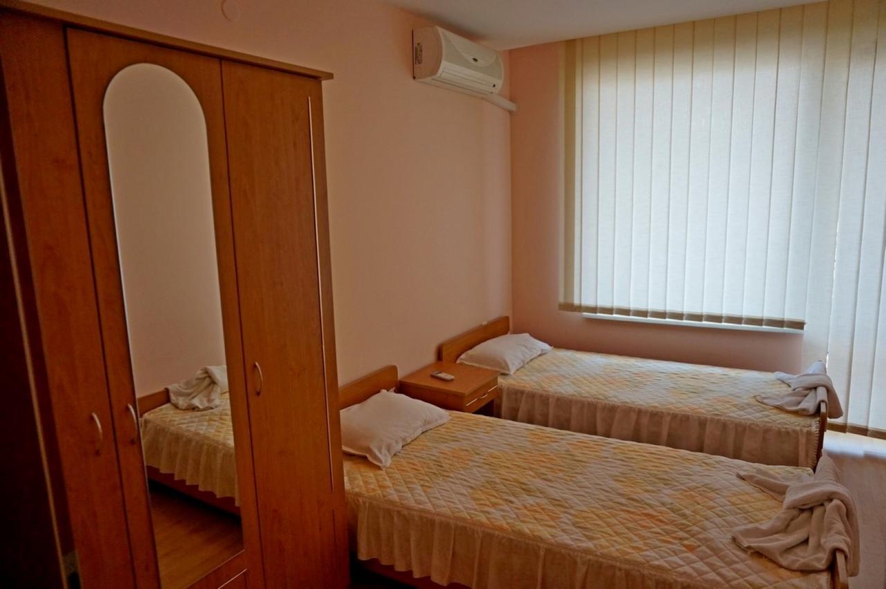 Gt Privilege Fort Beach Apartments Elenite Kültér fotó