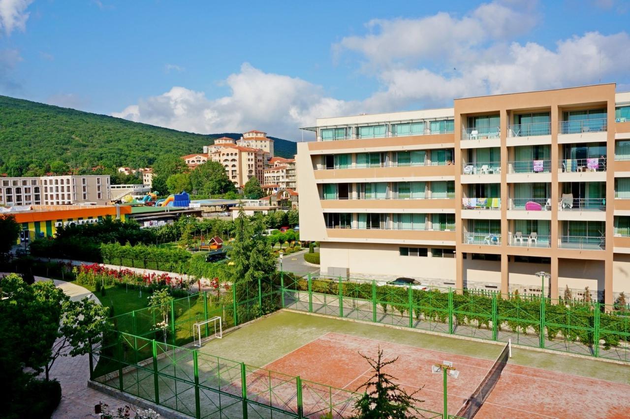 Gt Privilege Fort Beach Apartments Elenite Kültér fotó